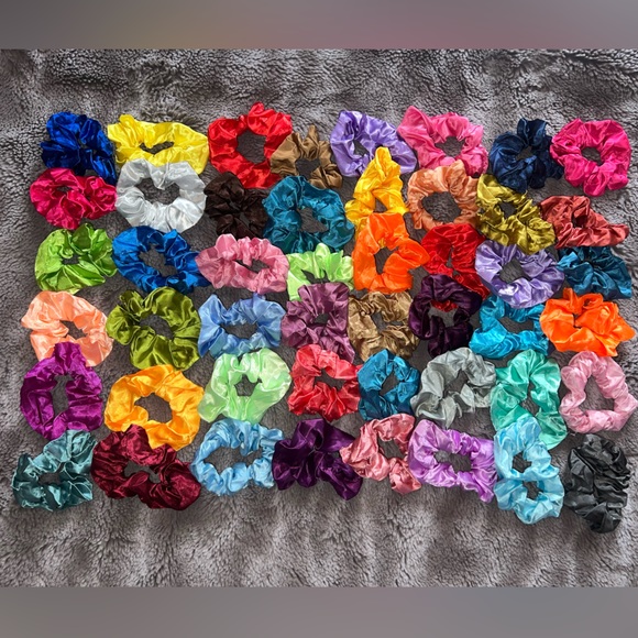 SCRUNCHIES (48) - Picture 2 of 2